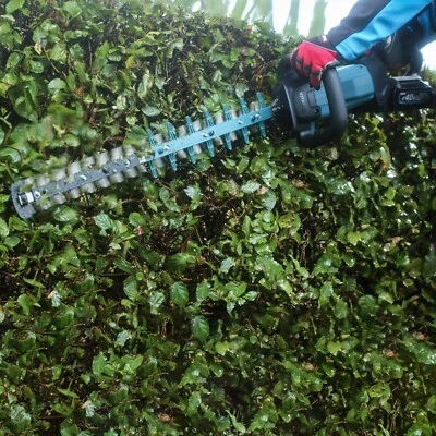 Makita UH004GZ Tagliasiepi 40V 600mm Motore BL UH004 manico girevole - Imagen 1 de 4