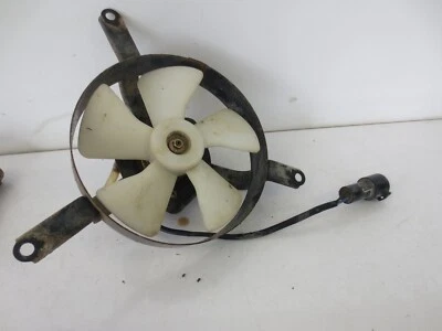 Kawasaki Bayou 400 1997 4x4 usado OEM ventilador de refrigeración eléctrico Foto 1 de 2