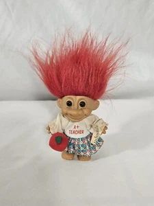 Muñeca Russ Troll A+ TEACHER - roja vintage - Imagen 1 de 4