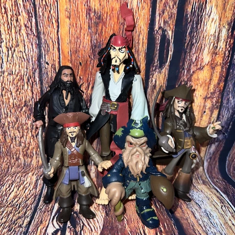 Disney Pirates of the Caribbean Lot 5 Figures Jack Sparrow Davy Jones Blackbeard Cover