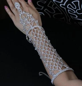 Long Slave Glove Clear Austrian Rhinestone Crystal Bracelet With Ring Bangle B88 - Picture 1 of 4
