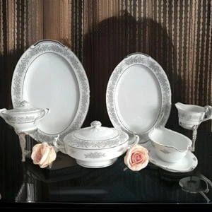 Brilliant by Seyei HOSTESS SET - 8 Piece Lot - Pattern 3208 - Picture 1 of 11