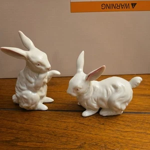 Vintage  Pair Andrea by Sadek White Bunnies Bunny Rabbits 8747 Japan  - Picture 1 of 7