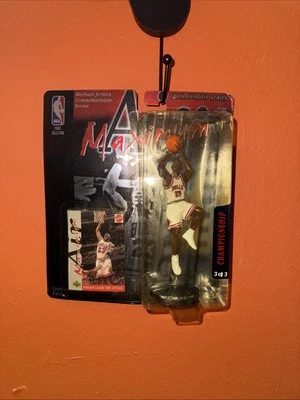 Michael Jordan Commemorative Series 3 of 3 1999 Upper Deck Limited Edition - Image 1 of 4