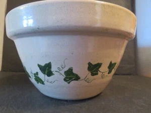 Vintage Robinson Ransbottom 9" - 2 1/2 qt. Mixing Bowl-Blue/Grey w/Green ivy - Picture 1 of 5