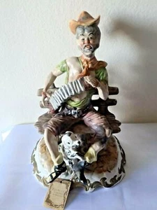 Vintage CAPODIMONTE Man Playing Accordion on Bench Crown Signed Bassano Italy - Picture 1 of 12