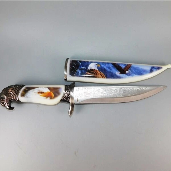 4/160 Wildlife Collection Eagle 13 1/4 con funda de plástico / 12 1/4 sin Foto 1 de 4