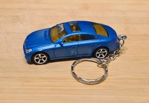 1/64 DIECAST MODEL CAR MERCEDES BENZ CLS500 KEYCHAIN KEYRING - Picture 1 of 4