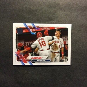 2021 Topps Series 1 Los Angeles Angels #166 Elbows Only Air High Five - Picture 1 of 2
