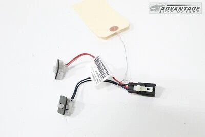 2014-2021 MASERATI GHIBLI DELANTERO DERECHO BAJO TABLERO LUZ LÁMPARA LED OEM Foto 1 de 4