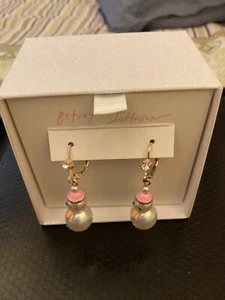Betsey Johnson - Snowman earrings - Brand new in box - Picture 1 of 3