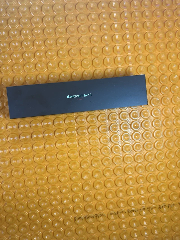 Apple Watch Nike+ 42mm Cellular Silver Aluminum’s - Image 1 of 4