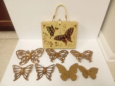 ENID COLLINS STYLE 1960'S VINT BOX BAG BUTTERFLIES WDN PURSE W/RHINESTONES  - Image 1 of 4
