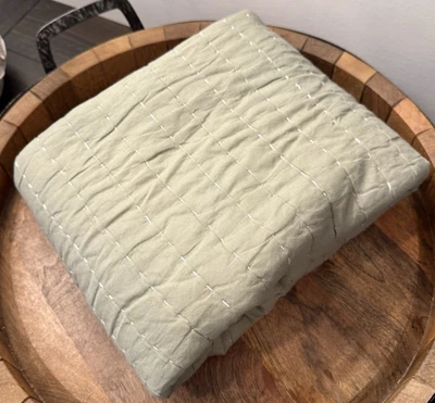 West Elm Airy Algodón Voile Sólido Sham~KING, Color: Verde Celadón BOHO ¡Excelente! Foto 1 de 4