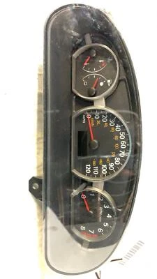 Velocímetro Saturn Ion 2005-2007 usado OEM 10373952 Foto 1 de 4