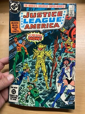 DC COMICS JUSTICE LEAGUE OF AMERICA #229 AUG 1984 (VFN+) COMIC (LL) - Image 1 of 4