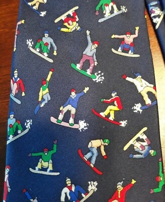 ALYNN NECKWEAR, MEN'S 100% SILK NECKTIE, "SNOW BOARDERS" COLORFUL ON NAVY, NEW! - Image 1 of 4