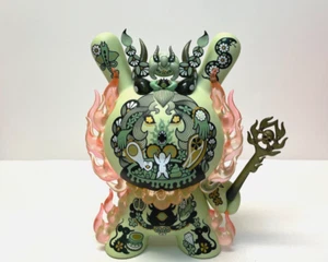 La Flamme "Green Edition" 8 Vinyl Dunny by Junko Mizuno x Kidrobot - Picture 1 of 11