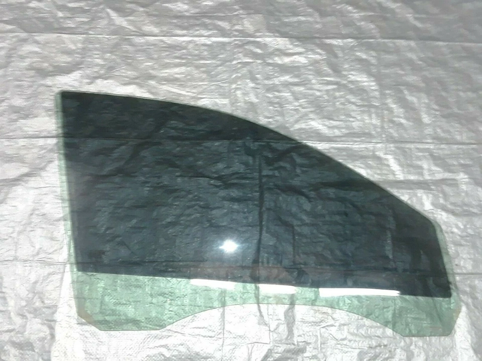 2003 JAGUAR X-TYPE FRONT RIGHT WINDOW GLASS OEM 04 05 06 07 08 2004 2005 2006  - Image 1 of 1