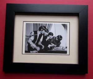 THE BEATLES PHOTO FRAMED - Imagen 1 de 2
