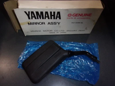 Espejo retrovisor derecho OEM YAMAHA XJ 750 XJ 900 XV 920 XZ 550 XJ XV XZ 5G2-26290-11-00 Foto 1 de 2