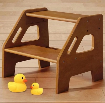 Taburete de madera para niños pequeños (marrón nogal) entrenamiento para ir al baño Foto 1 de 4