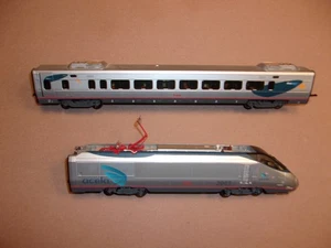 MOTOR AMTRAK BACHMANN ACELA 2003 DE COLECCIÓN + COCHE DE PASAJEROS 3203 PRIMERA CLASE BONITO - Imagen 1 de 5