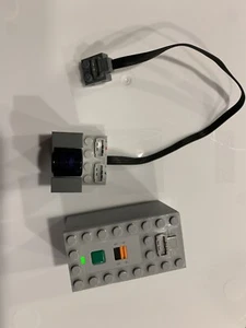 Lego Technic Train Receiver V2/ Battery Box Combo - Picture 1 of 3