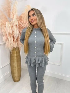 Damen fein gerippt Rüschen Schößchen Gold Knopf Loungewear Anzug Trainingsanzug Set - Bild 1 von 7