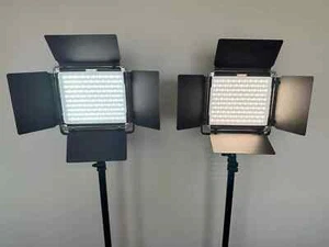 Neewer 2-Pack Video Photography Light Lighting Kit Battery Remote Bag Stands - Picture 1 of 21