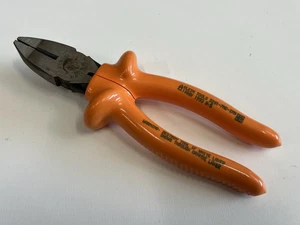 Klein Tools D201-7ME-IMB 7-1/2" Linesman Pliers 1000V Orange Handles - Picture 1 of 5