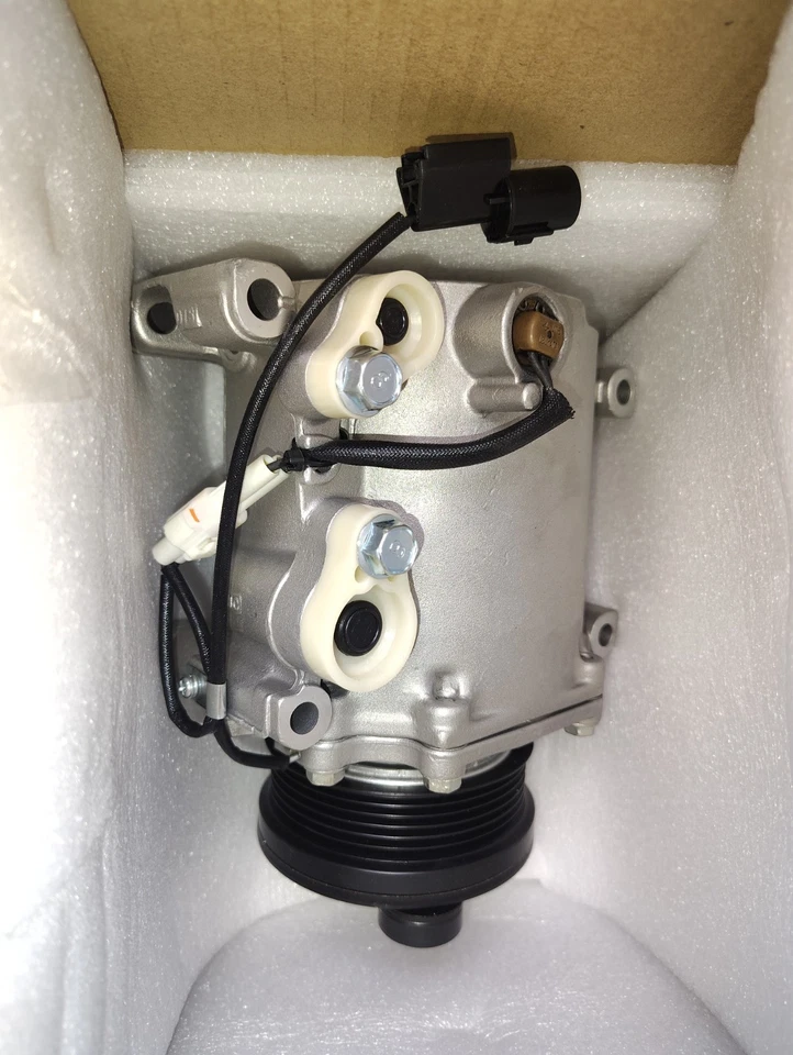 Compresor de aire acondicionado Dodge Stratus 1998-2007 Foto 1 de 1