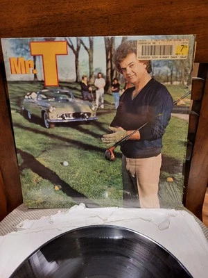 Conway Twitty ‎– Mr. T  NM Vinyl, LP . 1981  Country Pop  Stereo - Image 1 of 4