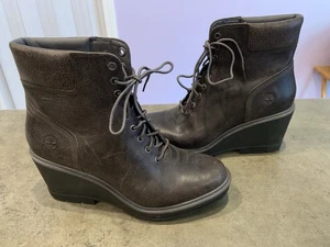 TIMBERLAND Wedge Heel Ankle Boots Women's Sz. 9.5 Brown EUC - Picture 1 of 13