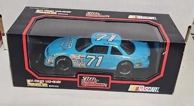 ¡NUEVO COCHE NASCAR 1991 RACING CHAMPIONS 1:24 DAVE MARCIS #71 BIG APPLE MARKET! r36 Foto 1 de 2