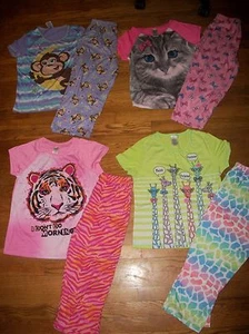 KOMAR KIDS TOP & CAPRI PAJAMA PJ SET CAT GIRAFFE MONKEY TIGER GIRLS SZ XL 14 16 - Picture 1 of 9