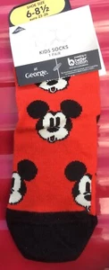 1 par Boys Red Socks with Mickey Mouse detail. Infants sizes 6-8.5 & 9-12 - Picture 1 of 1