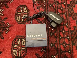 NETGEAR 5-Port Gigabit Switch (GS105v4) - Bild 1 von 2