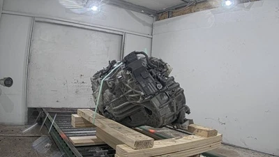 Conjunto de transmisión automática usado se adapta a: Jeep Cherokee AT 2015 2,4 L AWD único Foto 1 de 4