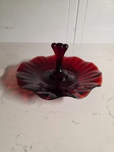 Vintage Anchor Hocking Glass Tidbit Tray Royal Ruby Red Center Handled Plate - Picture 1 of 6