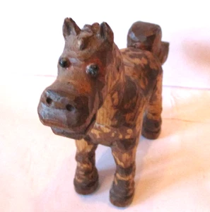 Vintage Hand Carved Wood Primitive Wooden Farmhouse Horse Artist Signed - Picture 1 of 4