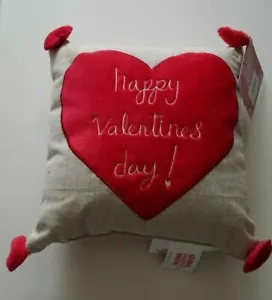 Celebrar San Valentín Juntos 9 x 9 Almohada Cuadrada Felpa Detalle Corazón Frontal - Imagen 1 de 5