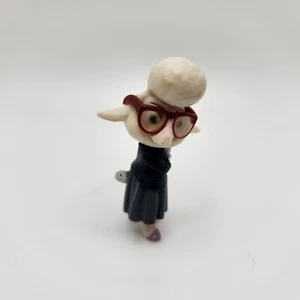 Zootopia Tomy Bellweather Lamm 2,5" Disney Figur - Bild 1 von 5