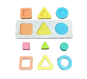 Neu im Karton Lovevery geometrische Formen Stapelpuzzle - Bild 1 von 7