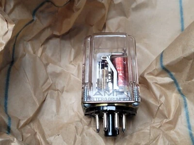 ELECTROMAGNETIC RELAY, R10-T1W2-V700, AMF/Potter and Brumfield, 2 Pole - 24VDC - Image 1 of 4