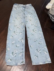 Wild Fable Relaxed Straight Floral White Rose Blue Denim Jeans Women’s Size 0 - Picture 1 of 3