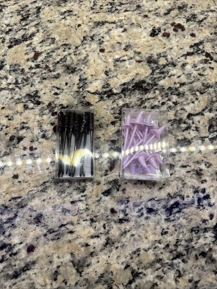 Nuevo Target Bullseye Halloween Food Picks - Juego de 2 brujas sombrero y manos Foto 1 de 1