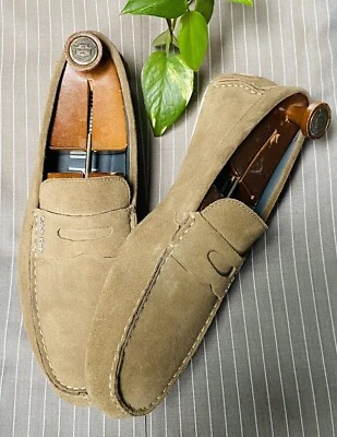 Calvin Klein Men Ivory Penny Suede Loafers. Sz 11US. 44EUR. 10.5UK. Preown - Image 1 of 4