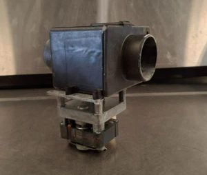 Depend-O-Drain 26681521, 230V 50/60Hz, 2" MDB-O-58 Speed Queen P/N: 803292 Usado - Imagen 1 de 5