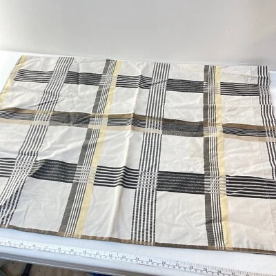 Funda de almohada estándar negro a cuadros mezcla de algodón Foto 1 de 4